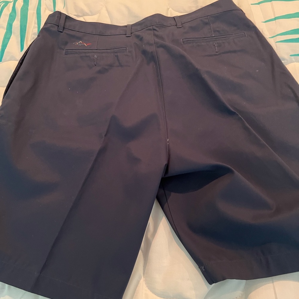 Greg Norman Navy Golf Shorts - Picture 10 of 14